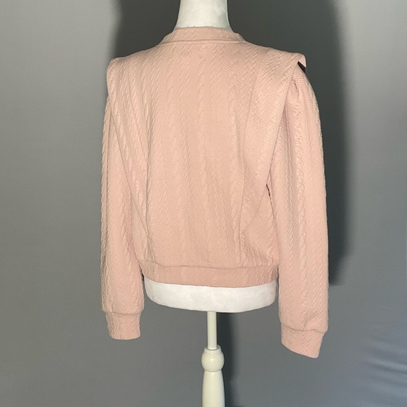 (Blank NYC) Sm Barbie Core Cable Knit Pattern With Cute Pleat Detail, Cuffs - Picture 6 of 16